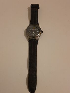 Timex Men's Black Dial with Dark Brown Leather Strap Watch